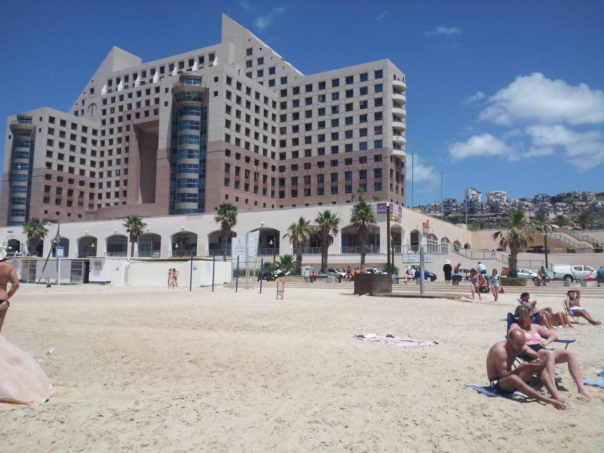 Beach Apartments 海法 外观 照片